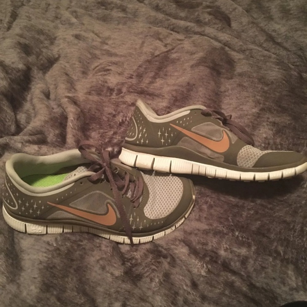 Nike free runs